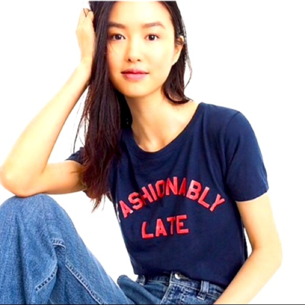 J Crew Tee Fashionably Late XL navy red